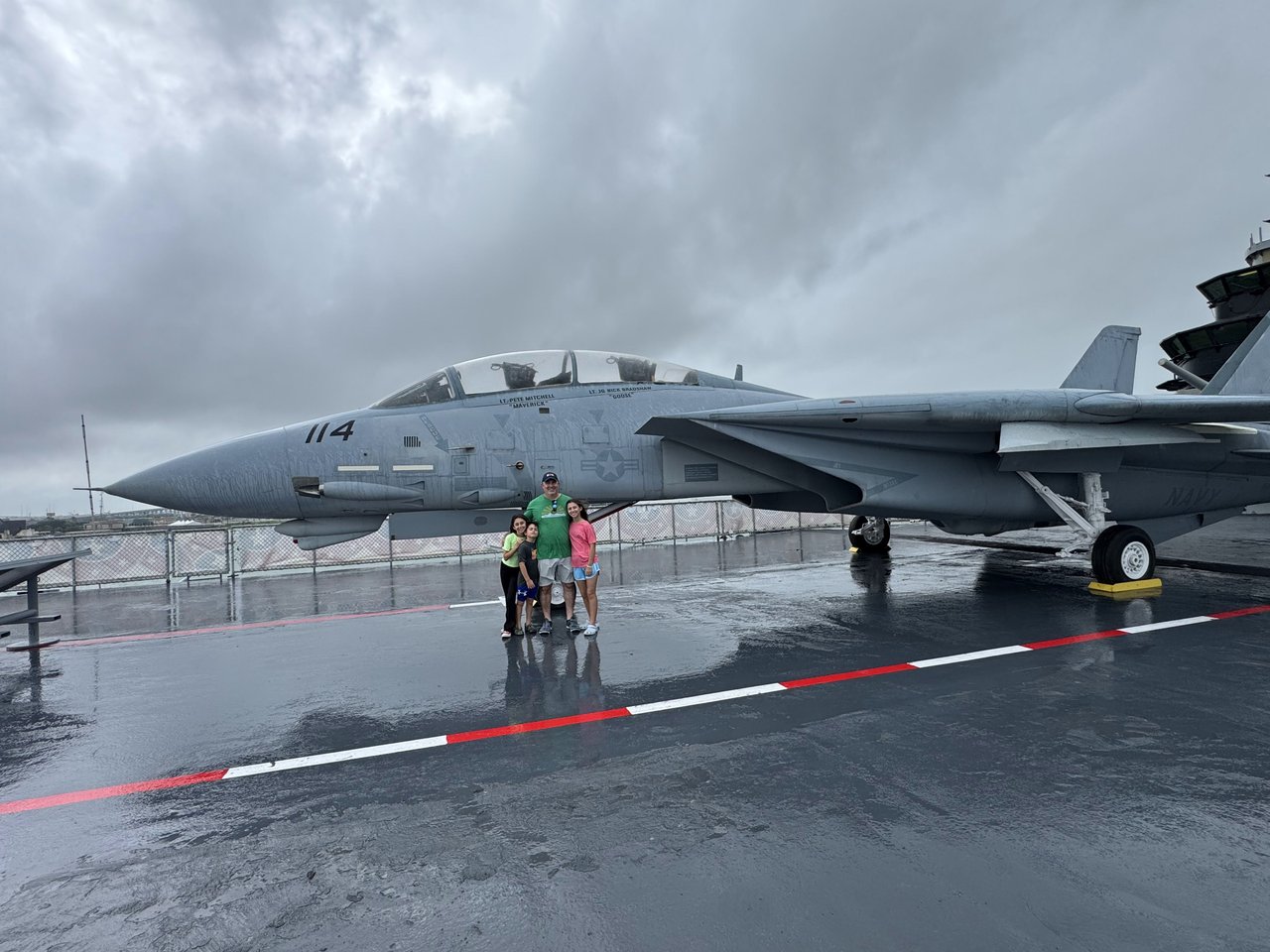 Craig Ceccanti and family in front of an F-14